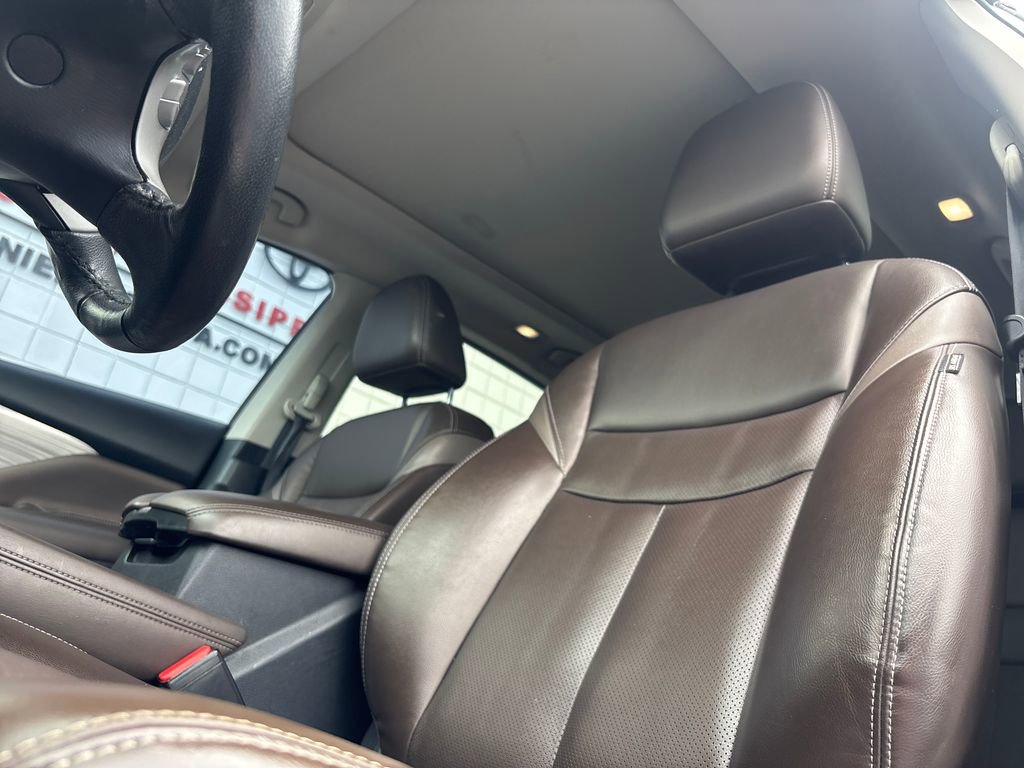 Used 2018 Nissan Murano Platinum w/ Cargo Package FWD image 11