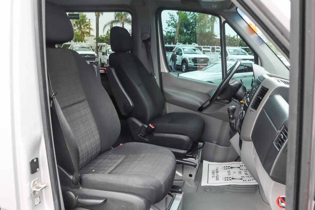 Used 2016 Mercedes-Benz Sprinter 2500 image 36