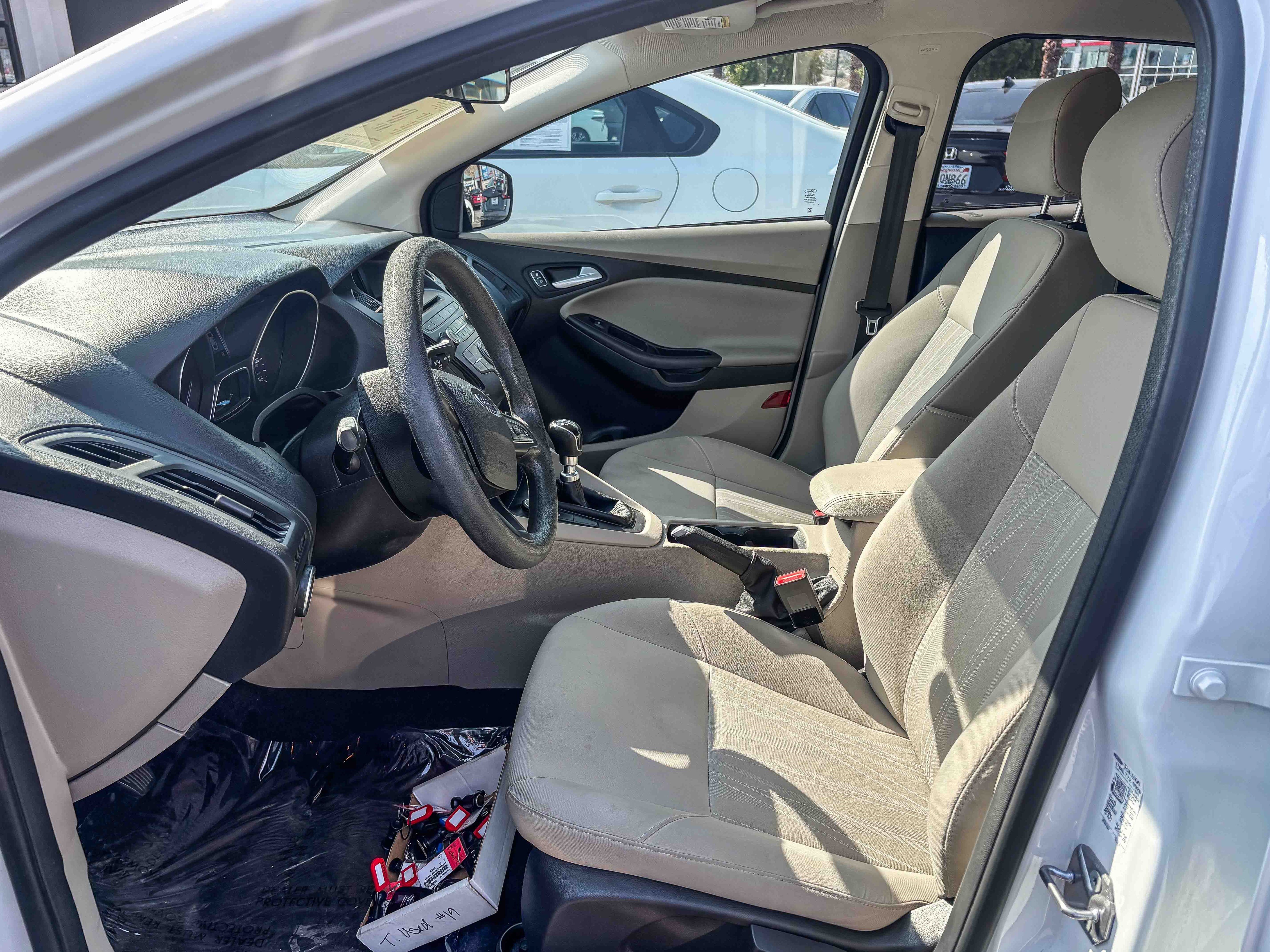 Used 2017 Ford Focus SE FWD image 19