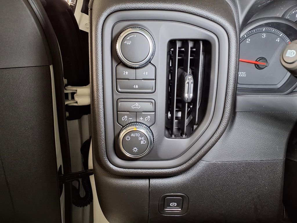 New 2026 GMC Sierra 3500 Pro AWD/4WD image 15