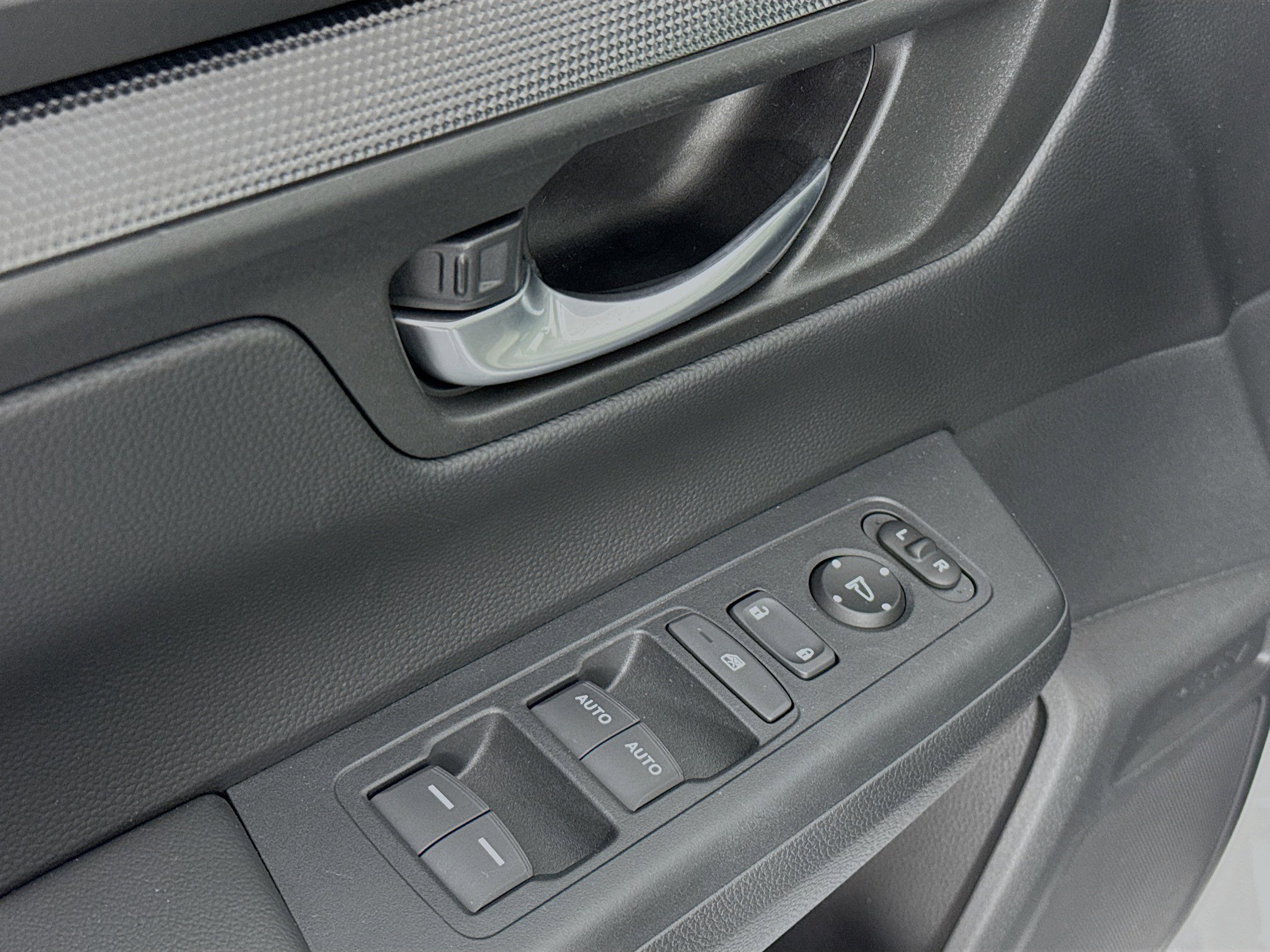 Certified 2024 Honda CR-V EX image 17