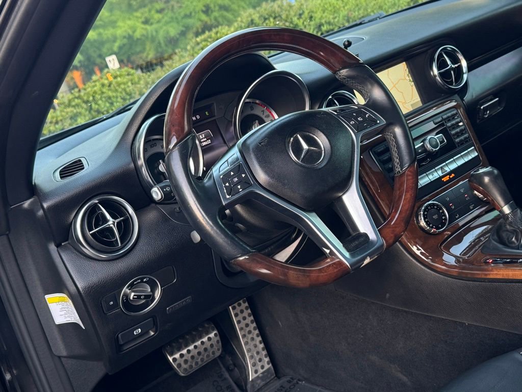 Used 2014 Mercedes-Benz SLK 250 image 4