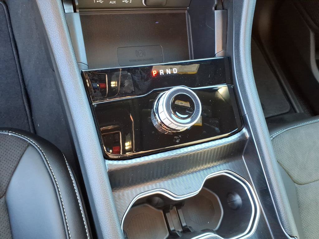 Used 2025 Jeep Grand Cherokee Altitude AWD/4WD image 14
