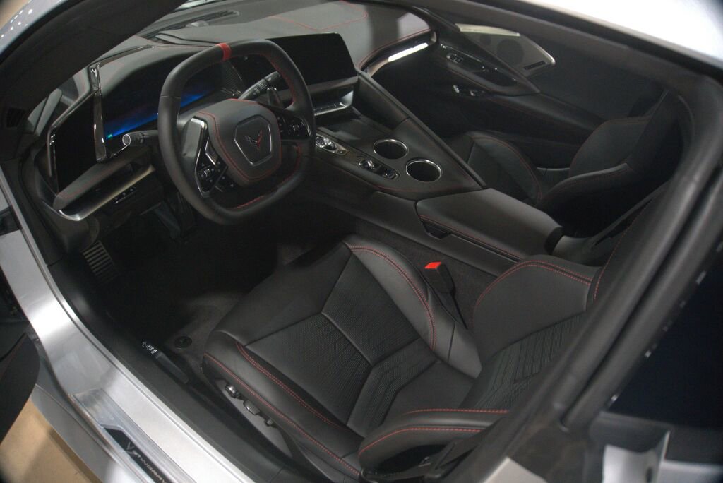 Used 2026 Chevrolet Corvette Stingray Preferred Cpe w/ Z51 Performance Package image 37