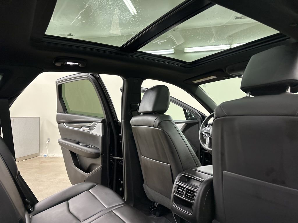 Certified 2025 Cadillac XT5 Premium Luxury image 20