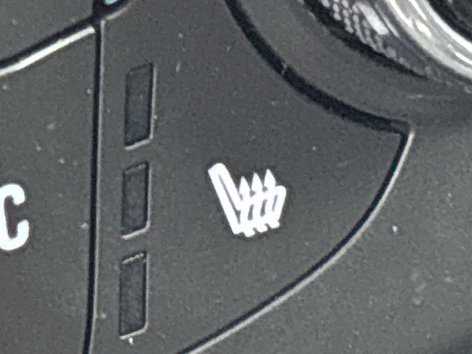 Used 2023 Chevrolet Traverse LT image 18