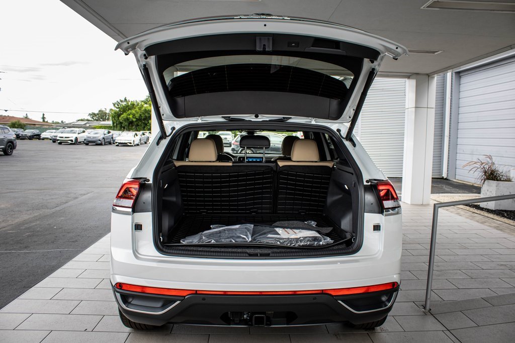 New 2026 Volkswagen Atlas Cross Sport SE image 16