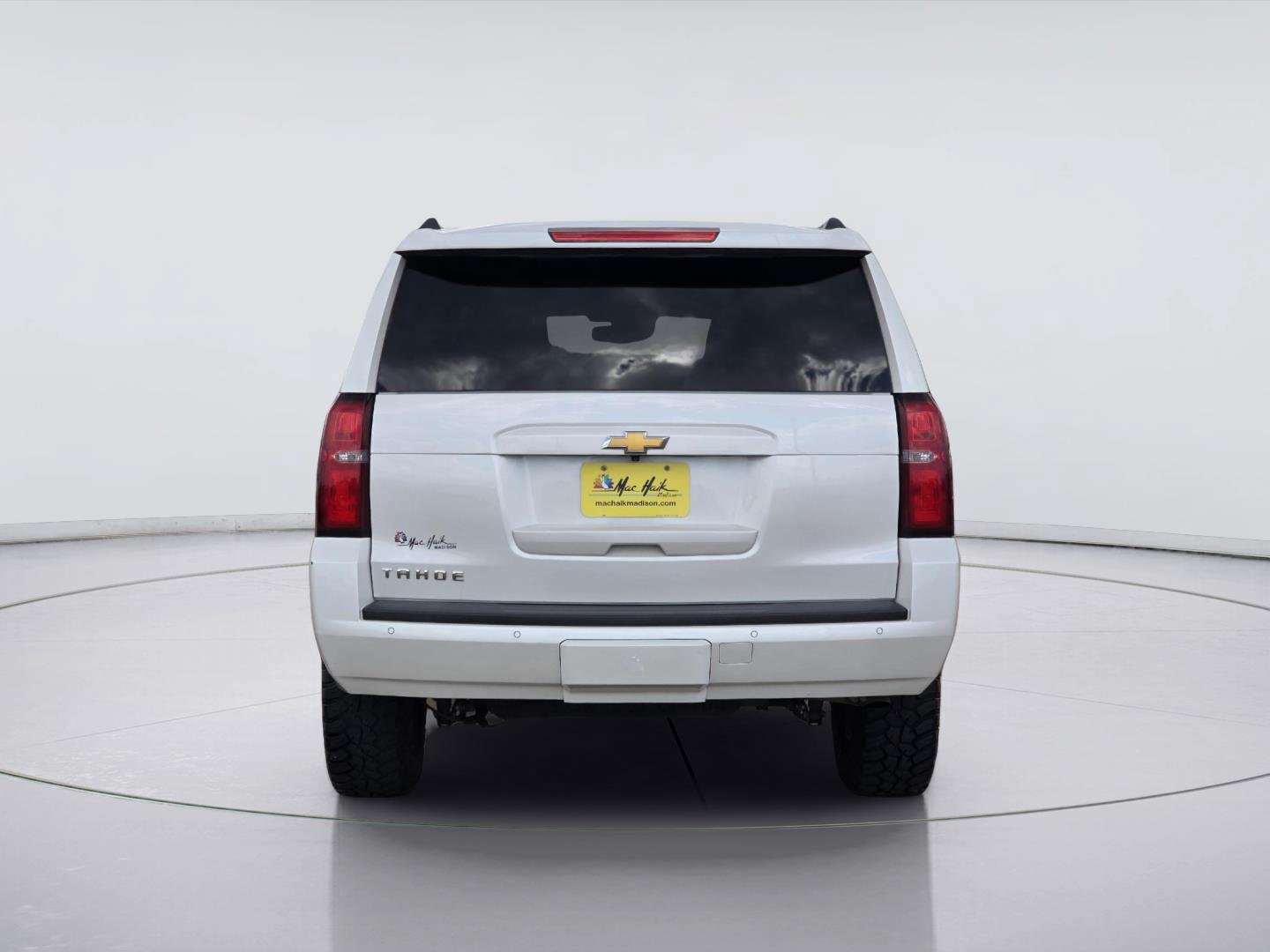 Certified 2019 Chevrolet Tahoe LT w/ Luxury Package RWD image 3