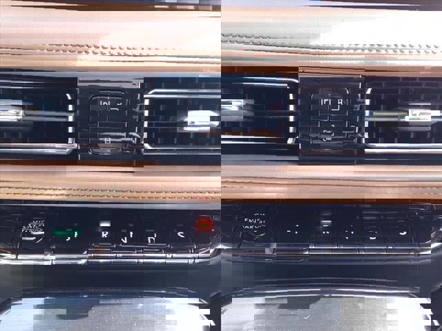 New 2022 Lincoln Nautilus Reserve w/ Equipment Group 201A image 40