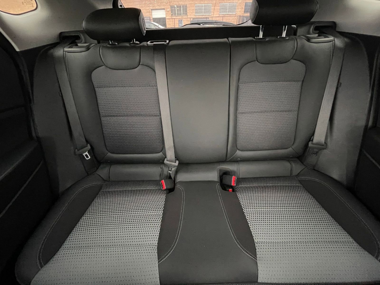 Used 2025 Chevrolet Trax LT image 37