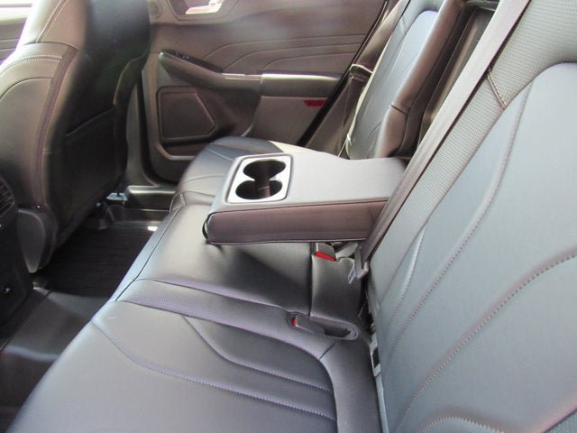 Used 2025 Ford Escape Platinum w/ Premium Technology Package AWD/4WD image 34