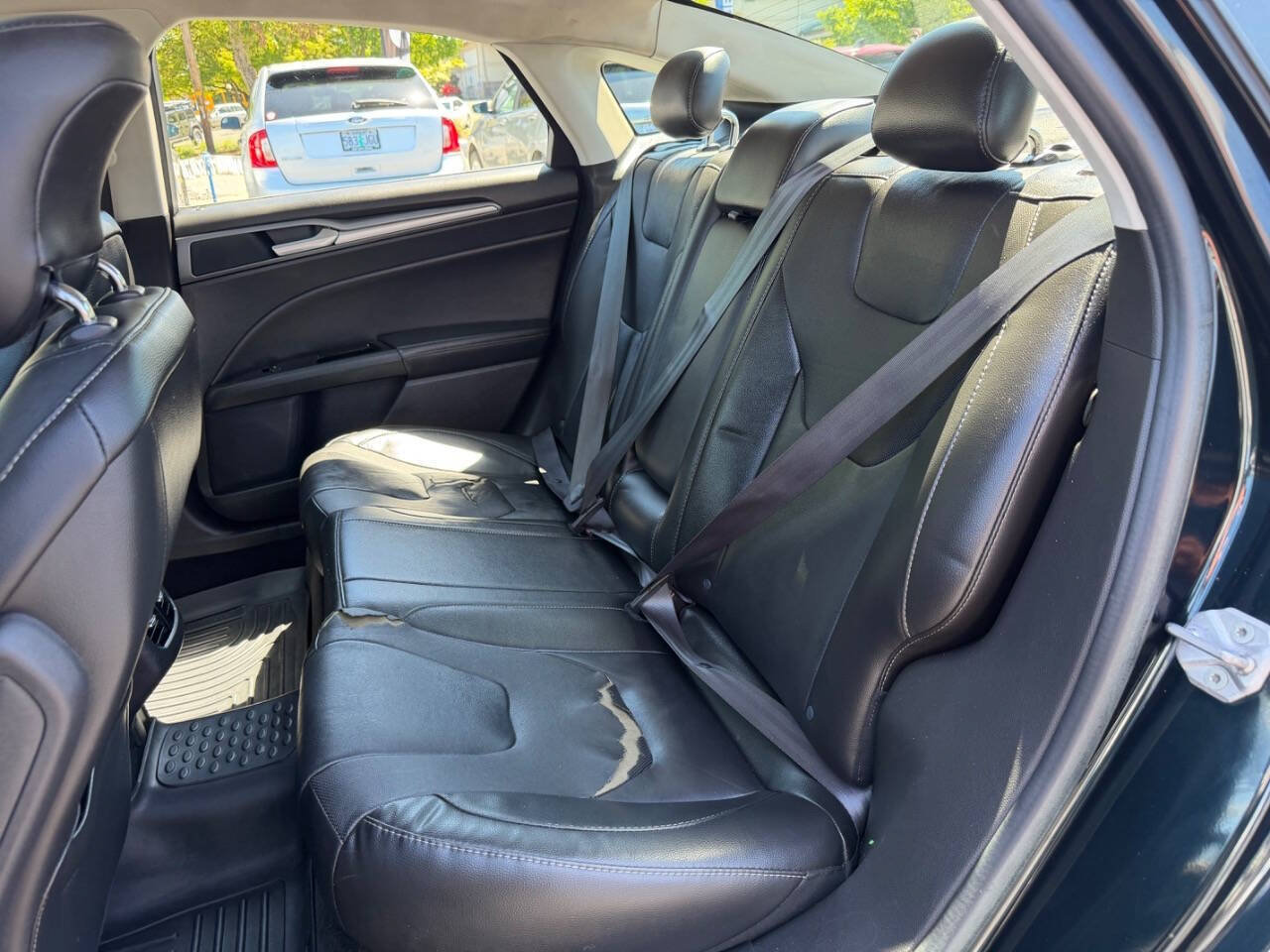 Used 2014 Ford Fusion Titanium FWD image 14