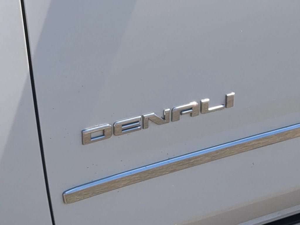 Used 2020 GMC Yukon Denali w/ Denali Ultimate Package RWD image 36
