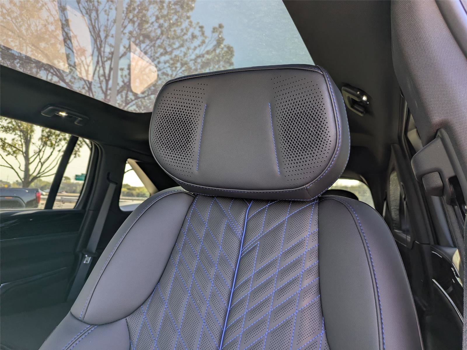 New 2026 Cadillac Escalade IQ Sport 1 w/ LPO, Floor Liner Package AWD/4WD image 12