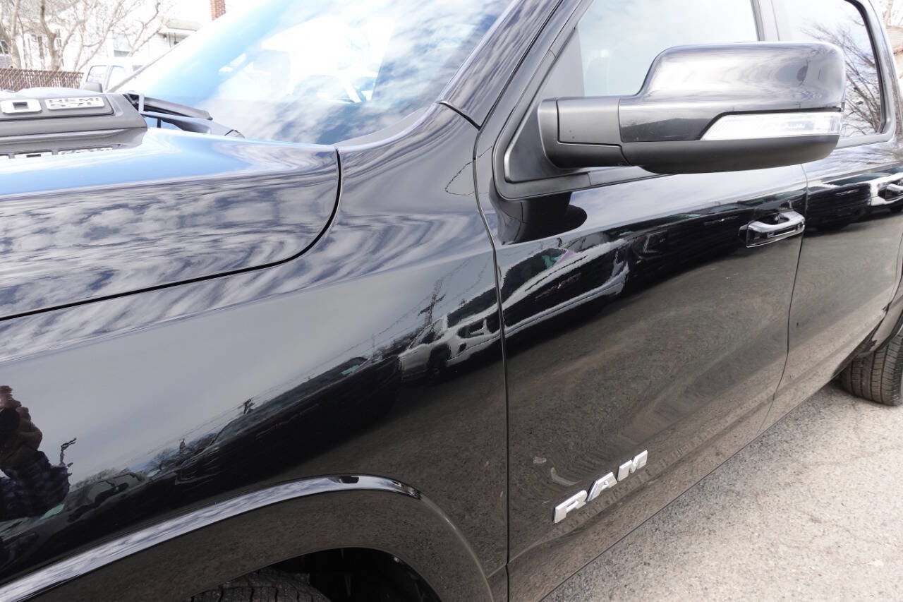 Used 2022 RAM 1500 Laramie AWD/4WD image 8