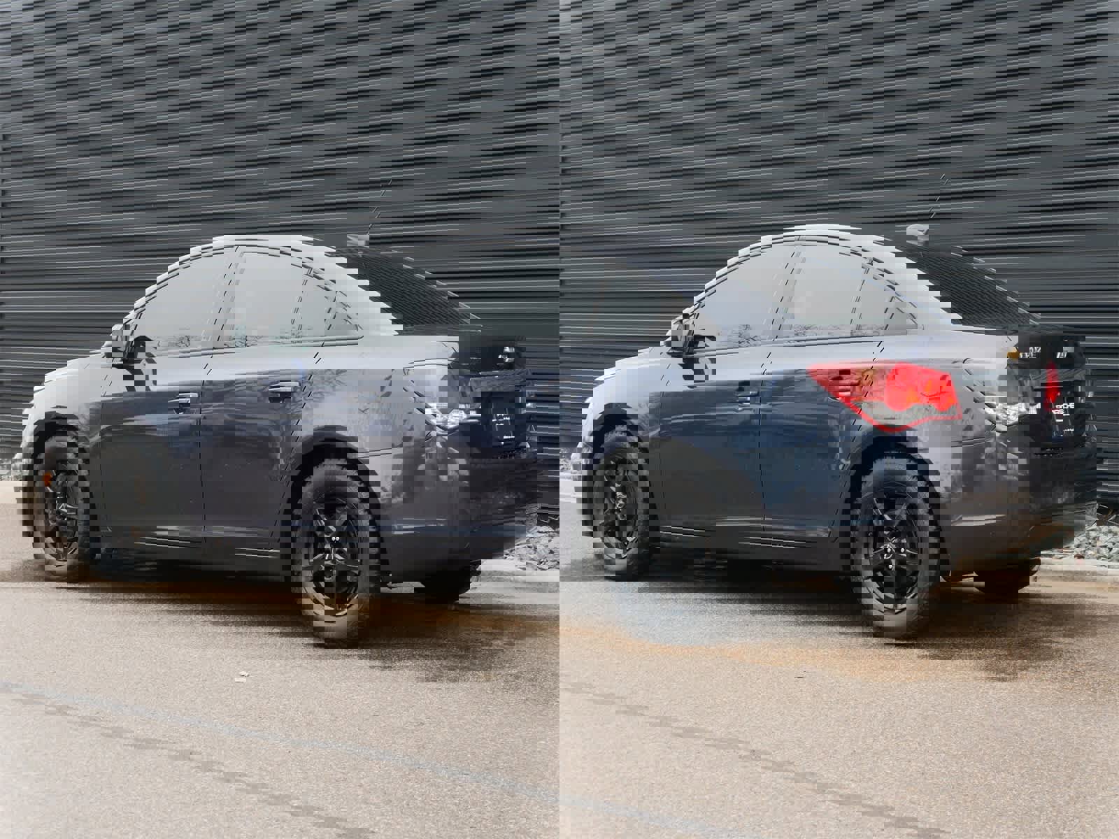 Used 2015 Chevrolet Cruze LS image 3