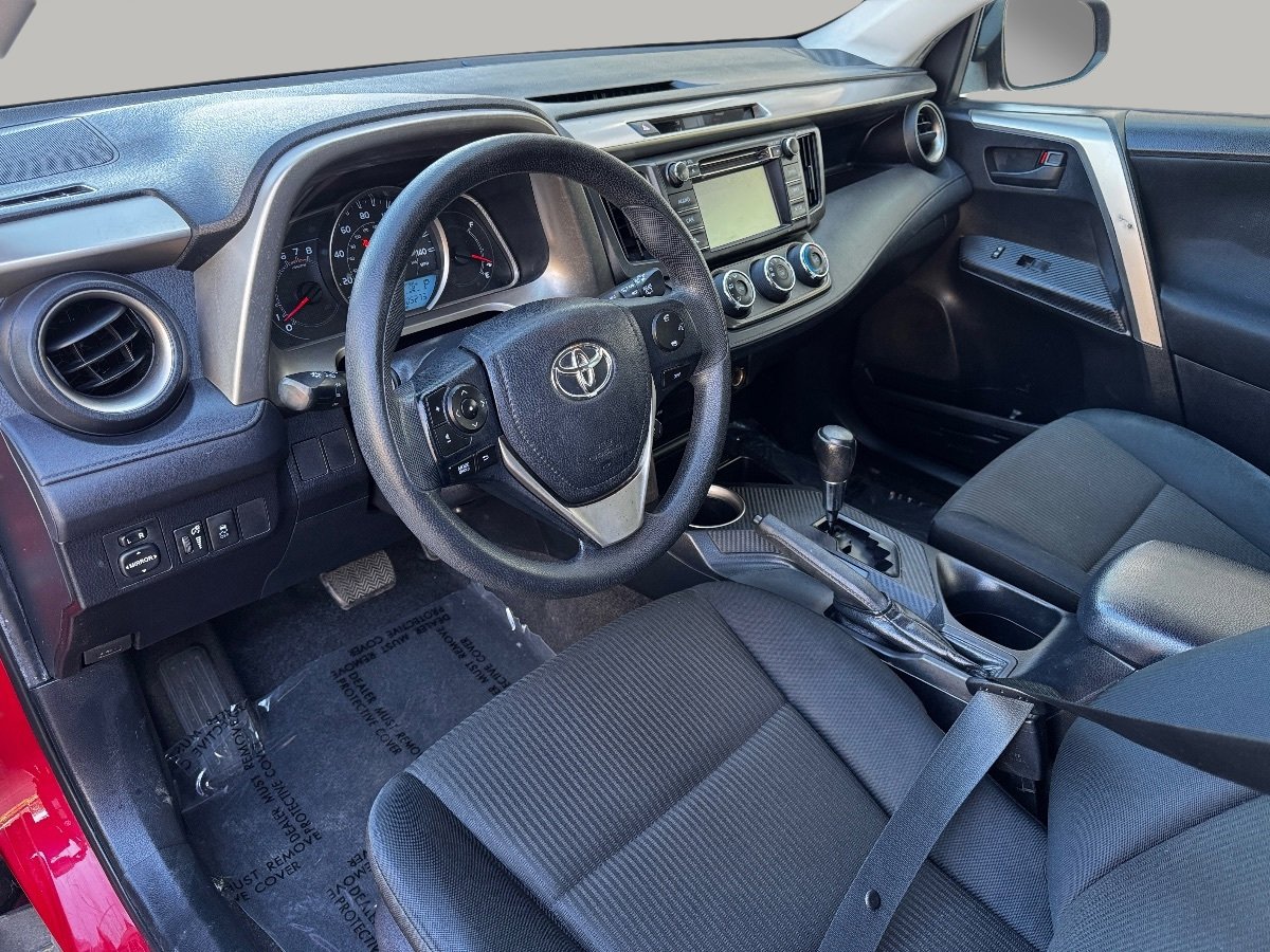 Used 2014 Toyota RAV4 LE FWD image 15