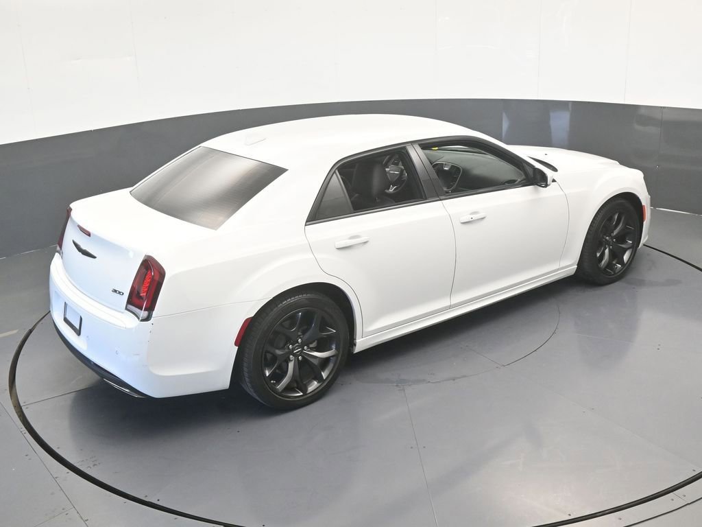 Used 2023 Chrysler 300 Touring L image 43
