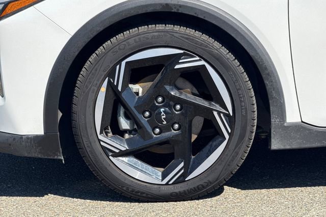 Certified 2025 Kia K4 EX FWD image 33