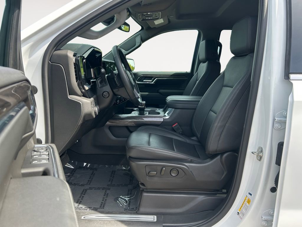 Used 2024 Chevrolet Silverado 1500 LTZ image 15