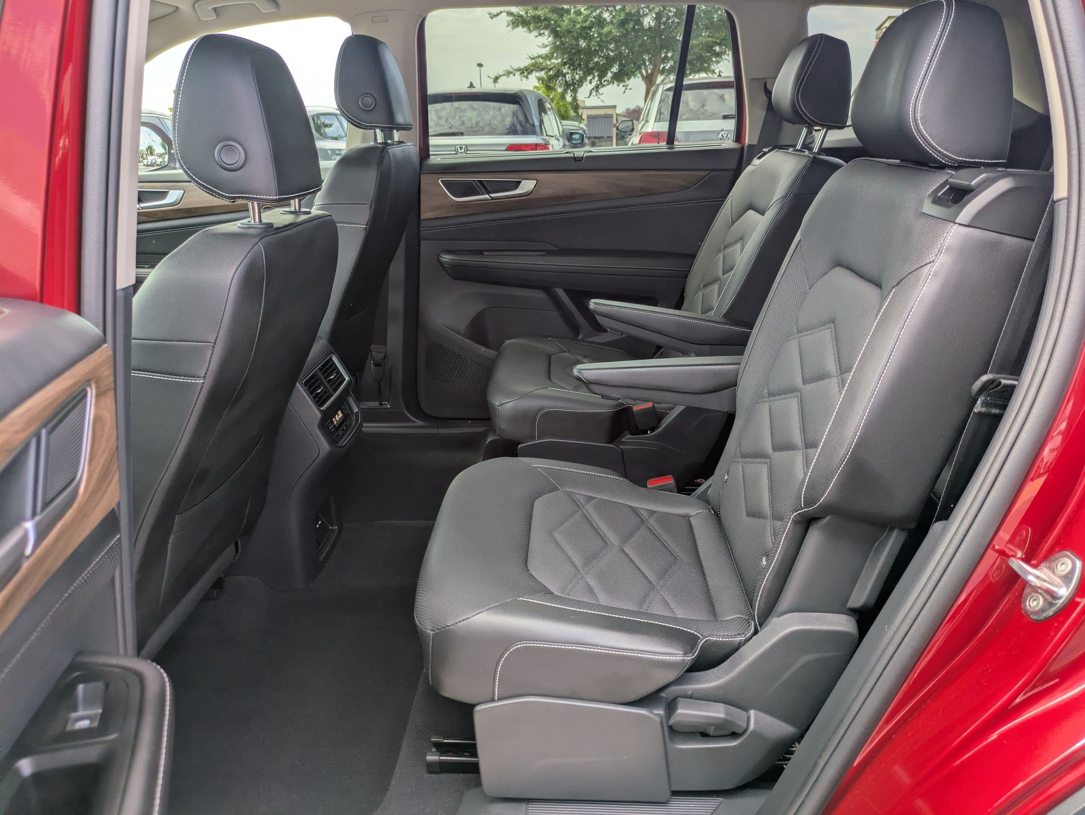 Certified 2025 Volkswagen Atlas SE AWD/4WD image 30