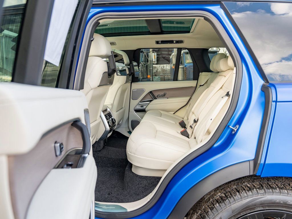 New 2025 Land Rover Range Rover Autobiography image 21