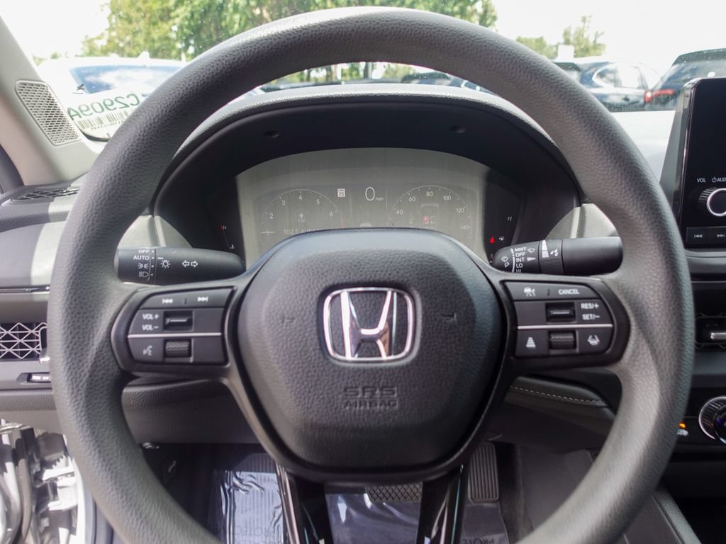 Used 2025 Honda Accord SE image 12