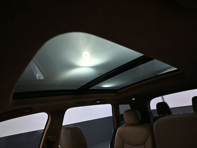 Used 2024 Cadillac XT6 Sport w/ Platinum Package image 27