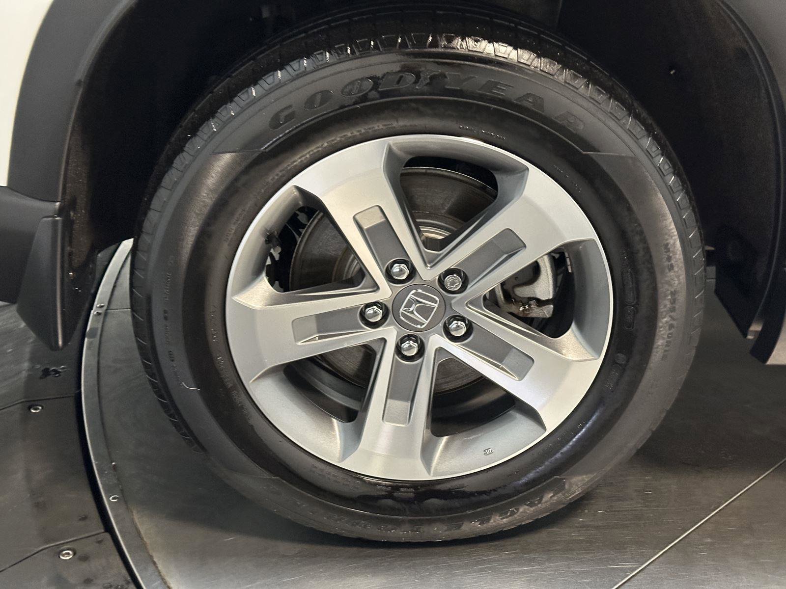 Certified 2024 Honda Pilot EX-L image 16