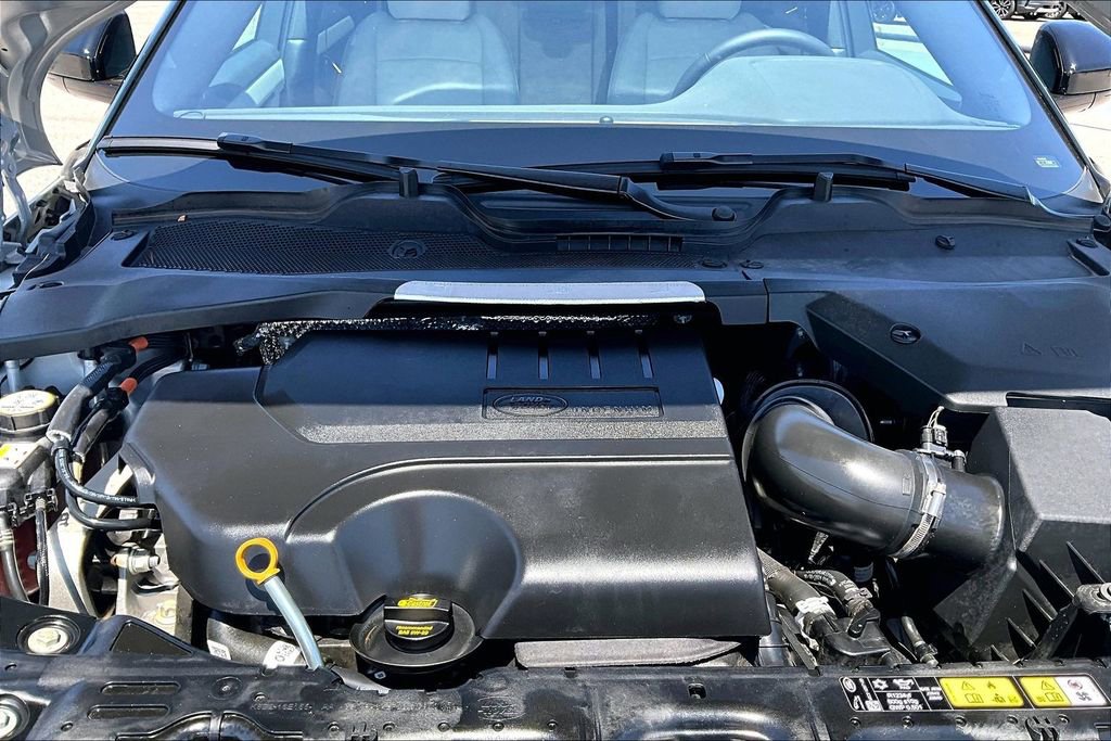 Certified 2026 Land Rover Range Rover Evoque S AWD/4WD image 9
