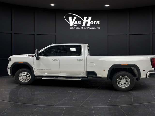 Used 2024 GMC Sierra 3500 Denali w/ Denali Reserve Package AWD/4WD image 4