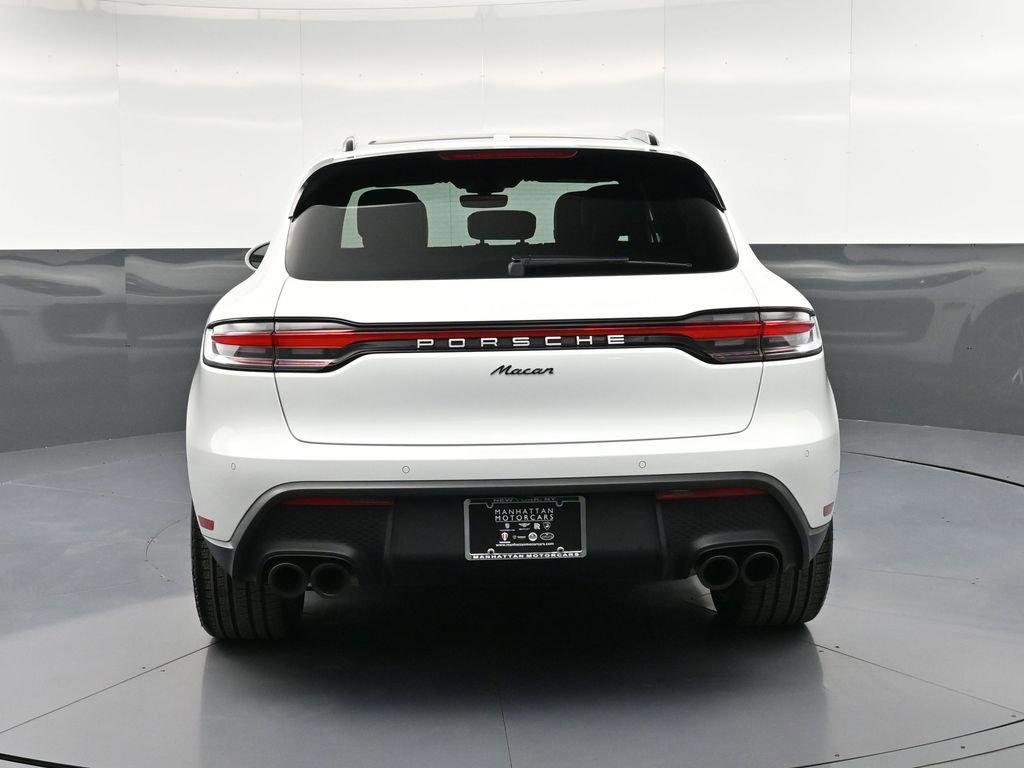 Certified 2026 Porsche Macan AWD/4WD image 7
