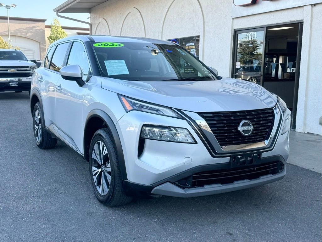 Used 2023 Nissan Rogue SV FWD video 1