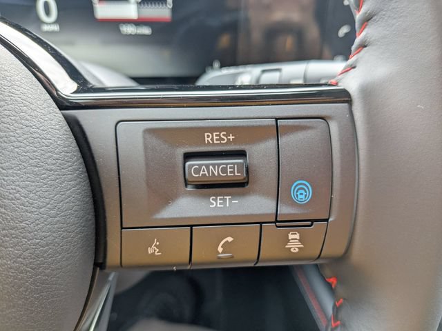 New 2026 Nissan Kicks SR w/ Cold Weather Package FWD image 16
