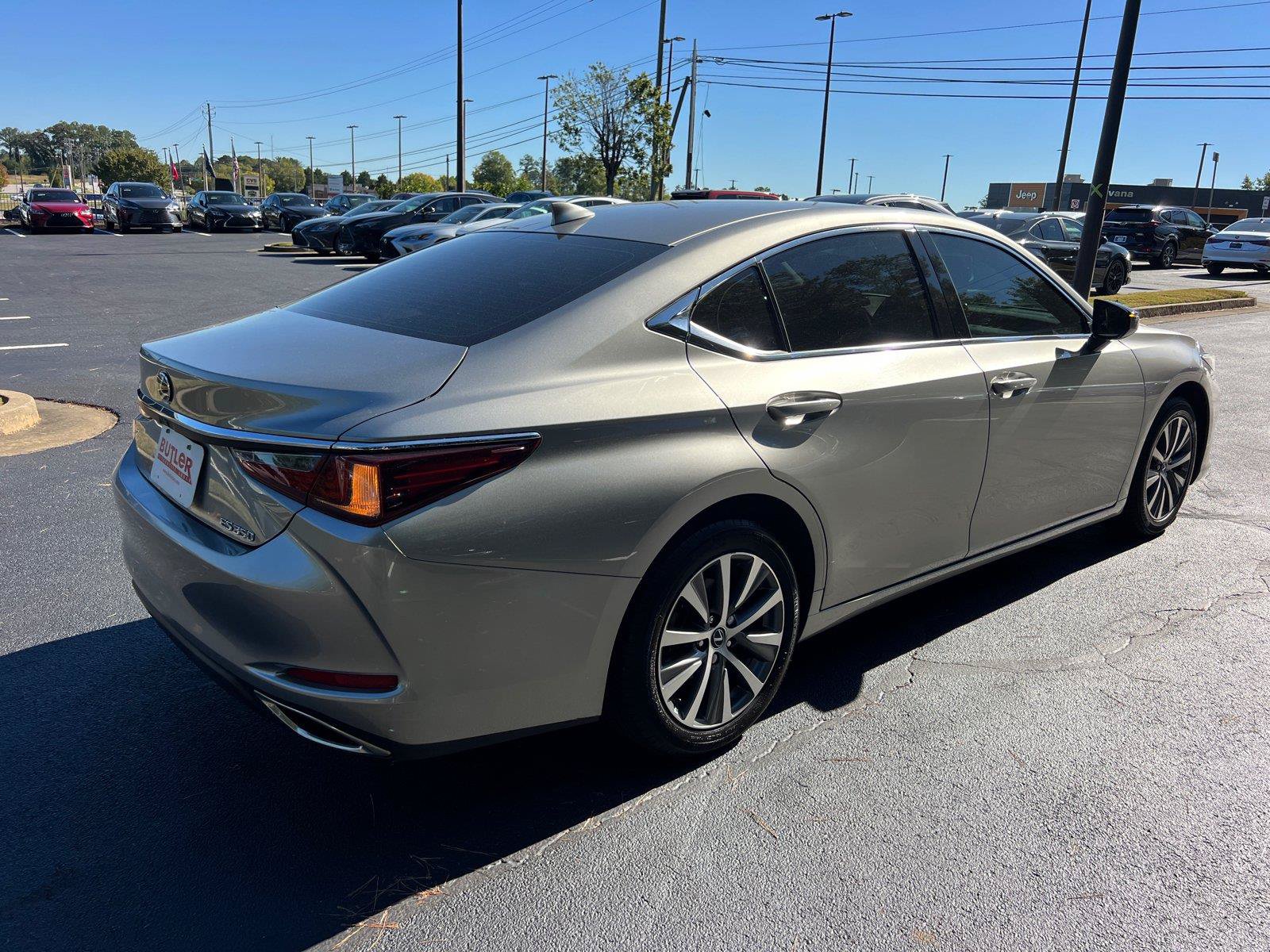 Used 2019 Lexus ES 350 w/ Accessory Package FWD image 5