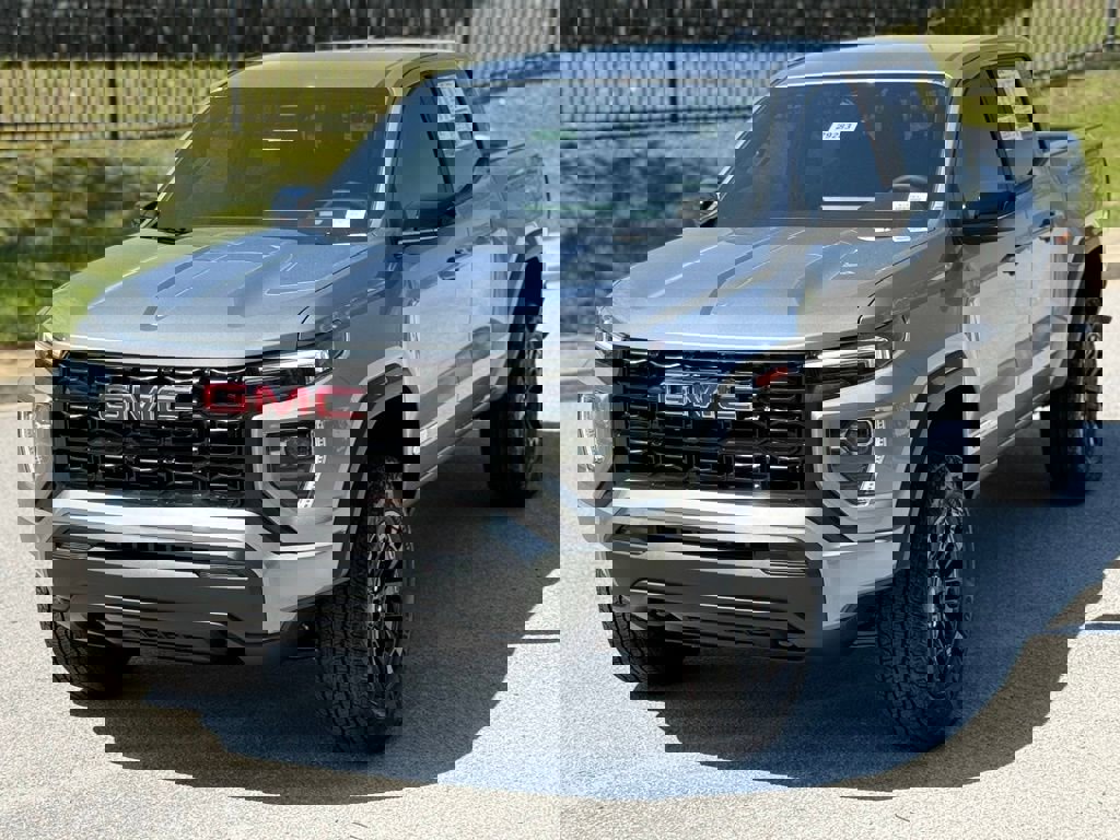 New 2026 GMC Canyon Elevation image 8