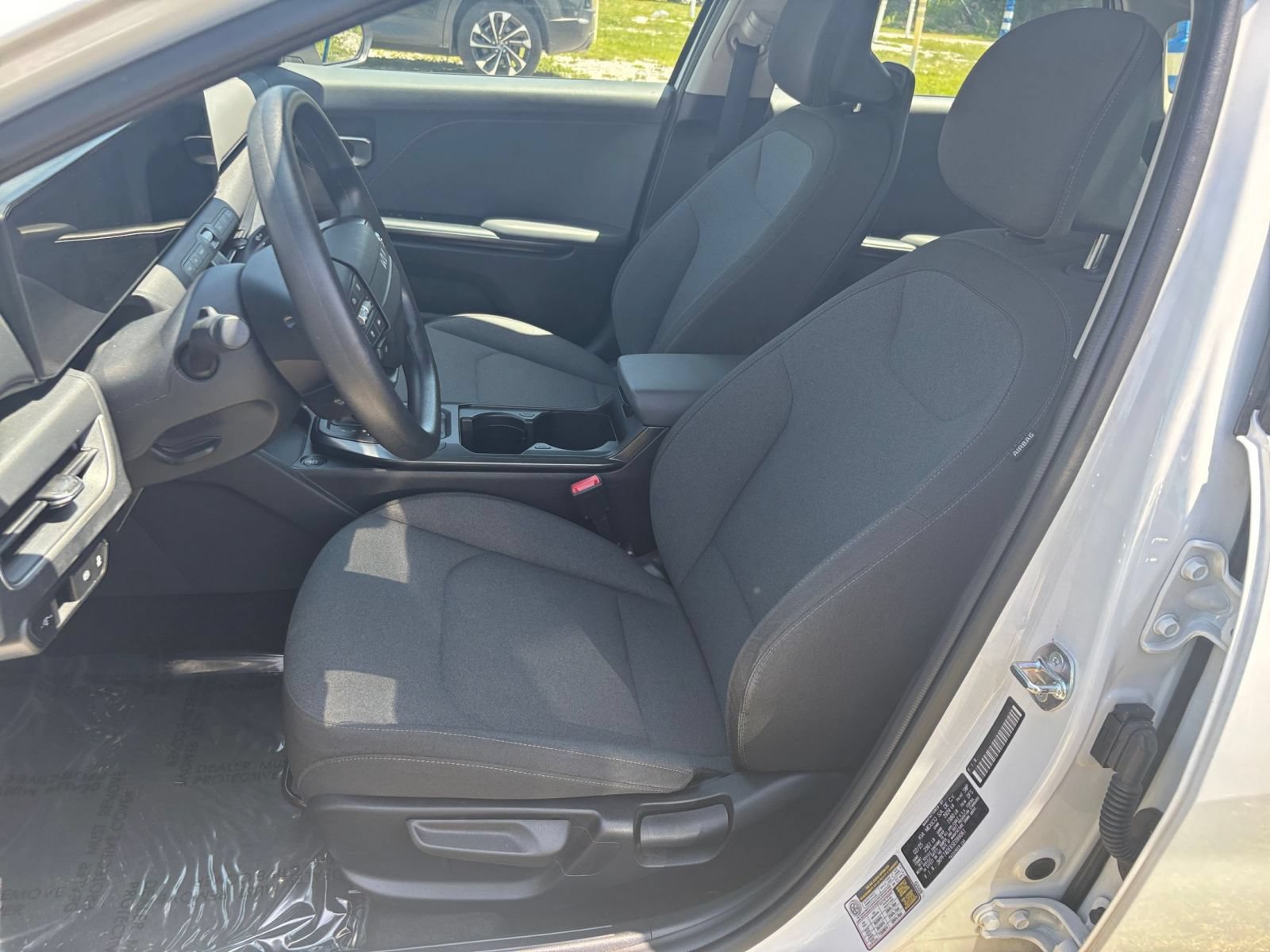 Used 2025 Kia K4 FWD image 38