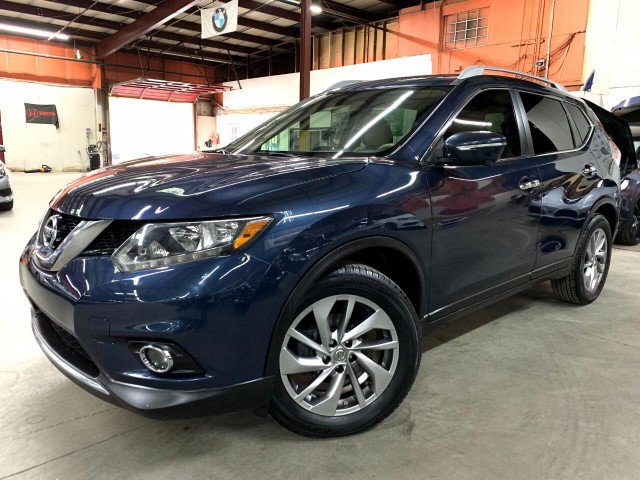 Used 2015 Nissan Rogue SL image 2