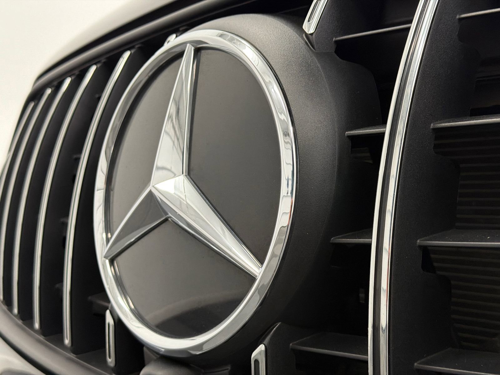 Used 2025 Mercedes-Benz GLC 43 AMG 4MATIC image 16