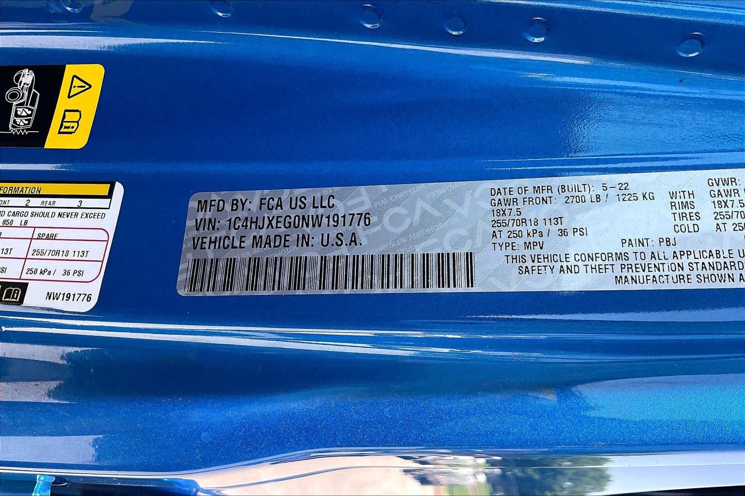 Used 2022 Jeep Wrangler Unlimited Sahara w/ LED Lighting Group AWD/4WD image 32