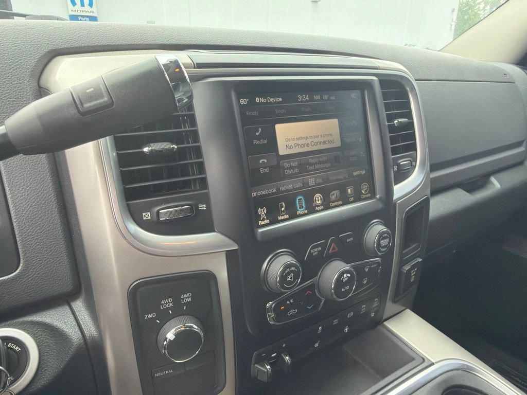 Used 2017 RAM 3500 Big Horn w/ Sport Appearance Group AWD/4WD image 4
