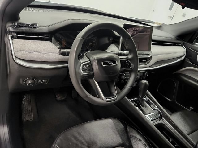 Used 2024 Jeep Compass Latitude AWD/4WD image 18