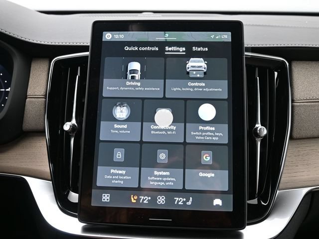 New 2026 Volvo XC90 T8 Plus w/ Protection Package Premier AWD/4WD image 17