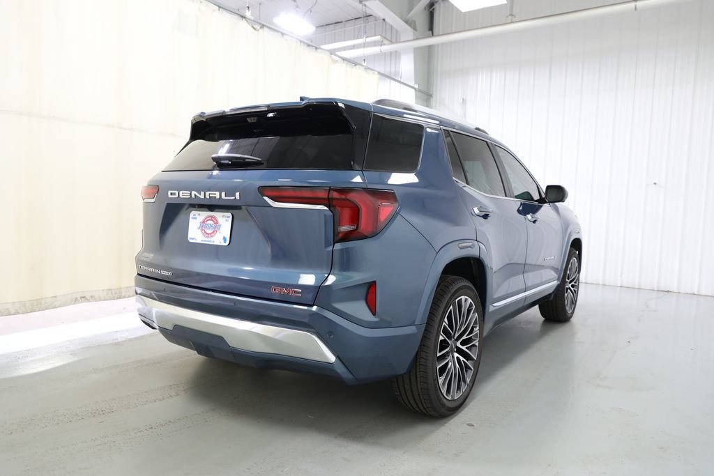 Used 2026 GMC Terrain Denali AWD/4WD image 10
