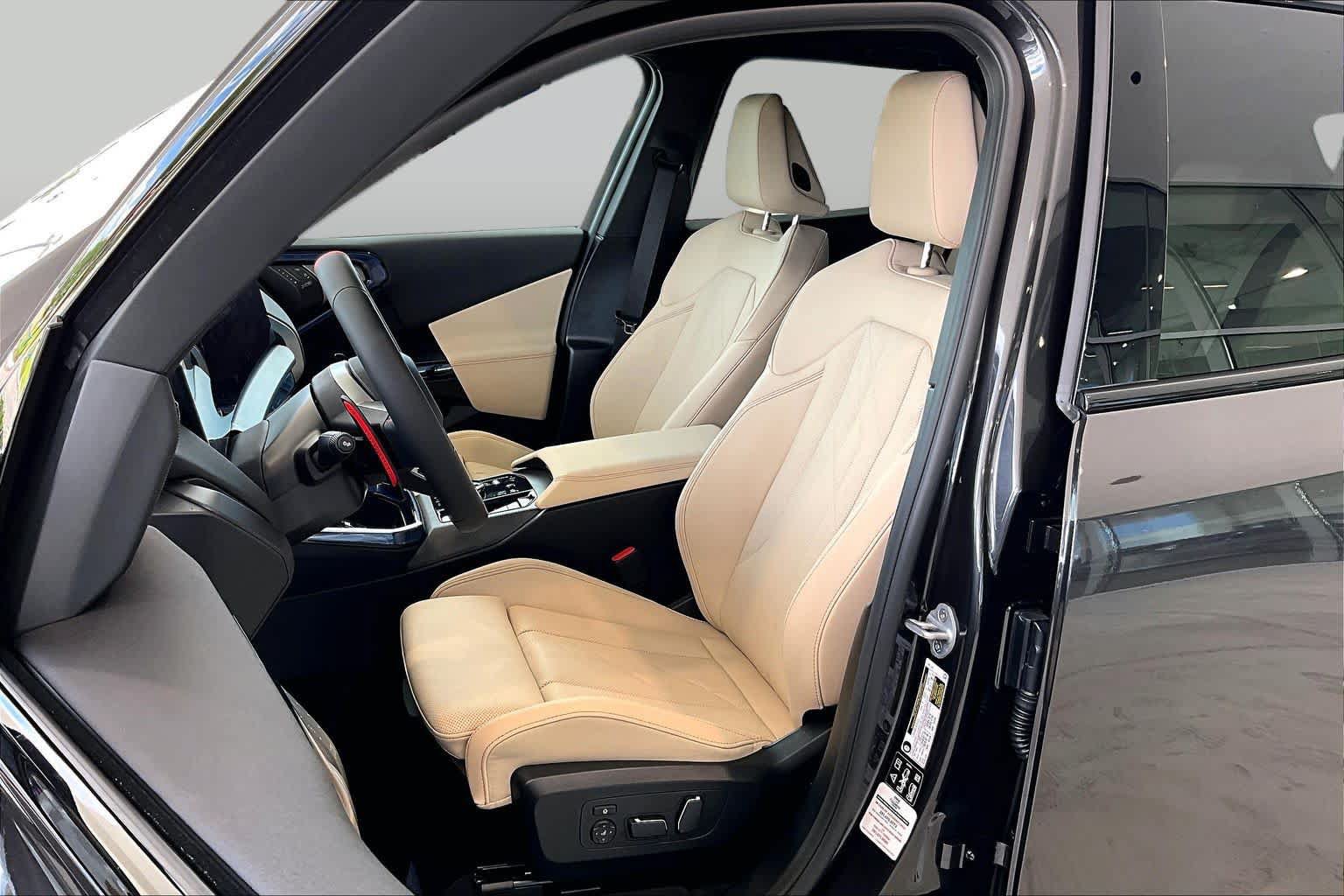 New 2026 BMW X3 M50 w/ Premium Package AWD/4WD image 9