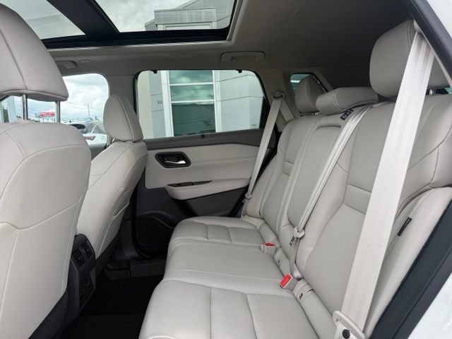 Used 2023 Nissan Rogue SL w/ SL Premium Package AWD/4WD image 24