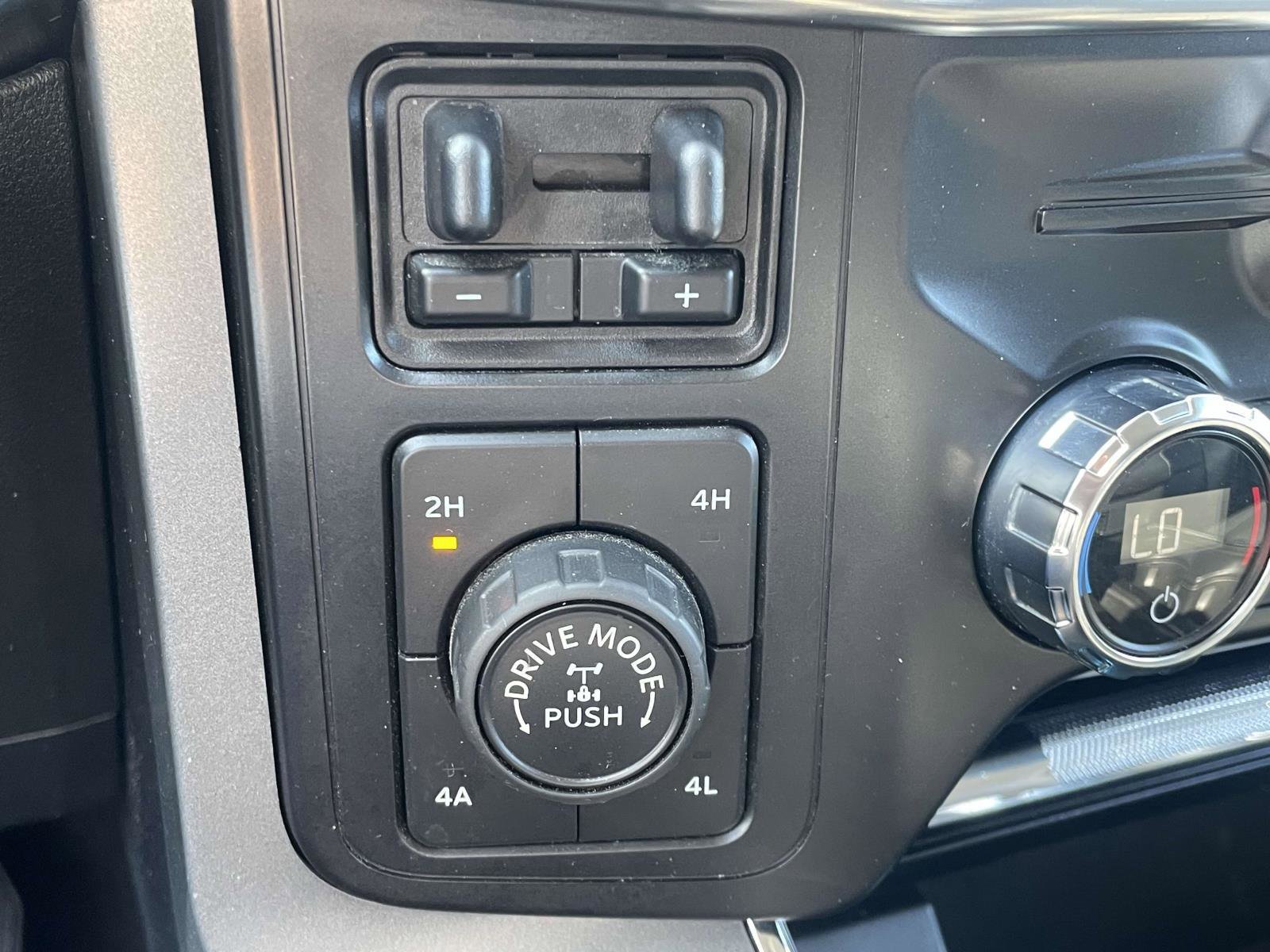 Used 2021 Ford F150 Lariat image 6