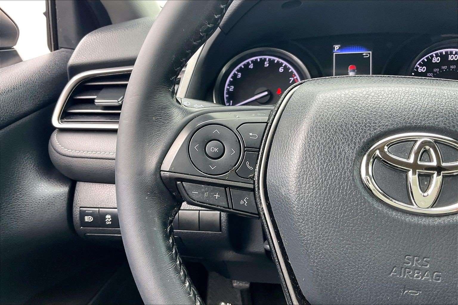 Used 2022 Toyota Camry SE FWD image 23