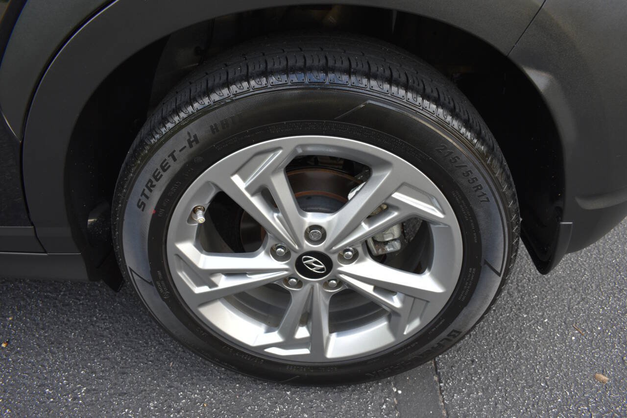 Used 2023 Hyundai Kona SEL FWD image 39