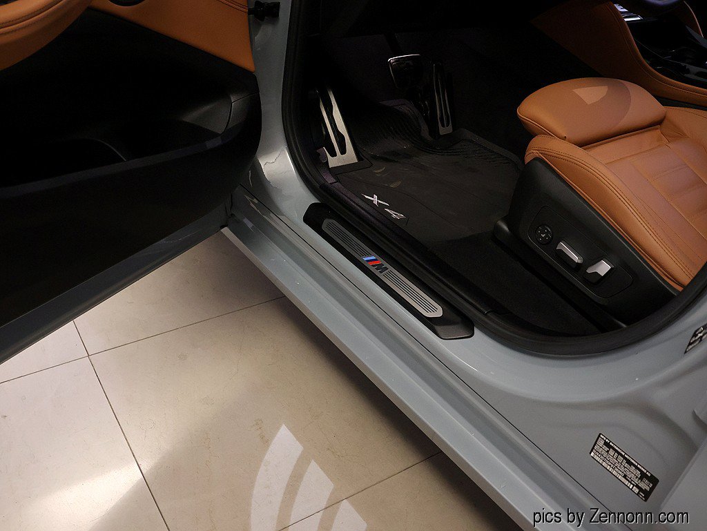 Certified 2023 BMW X4 M40i AWD/4WD image 29